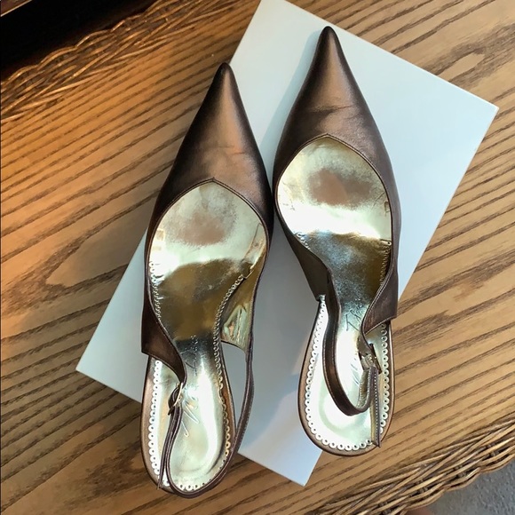 Women’s Leather Dress Shoes - Picture 4 of 4